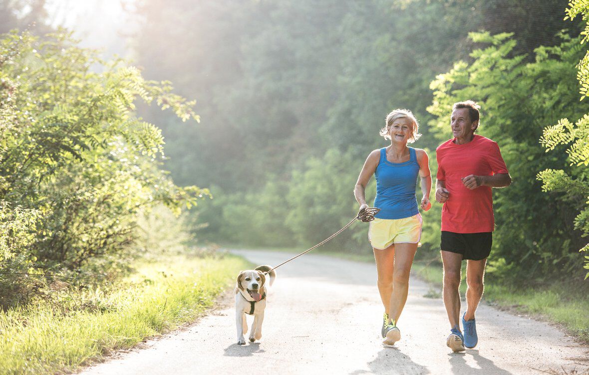 Pareja con perro: cuestiones a tener en cuenta antes de ser 3